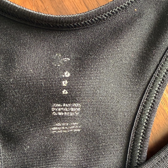 Under Armour Women's Black Sports compression Bra - large - Picture 4 of 4